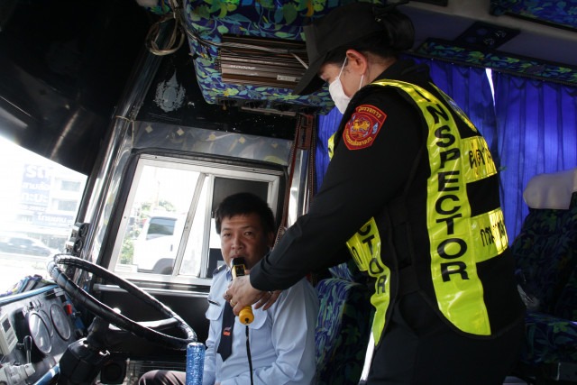 “Check Point” กับเป้าหมายลดอุบัติเหตุของกรมการขนส่งทางบก กำกับดูแลรถโดยสารสาธารณะ เพื่อความปลอดภัยผู้โดยสาร ประชาชนผู้ใช้บริการ 3 640 fd7bg8f8bkik97c5ba8ka